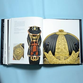 Amazon.co.jp: 洋書奇書 サムライの甲冑 大型豪華写真集 変わり兜鎧侍