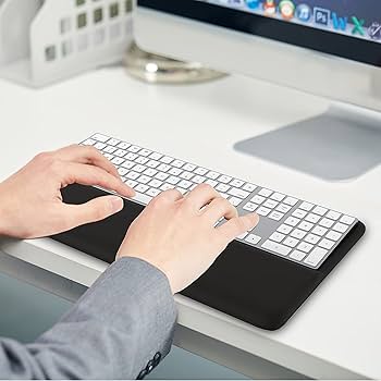 Amazon.co.jp：マジックキーボード2用リストレスト テンキー付き