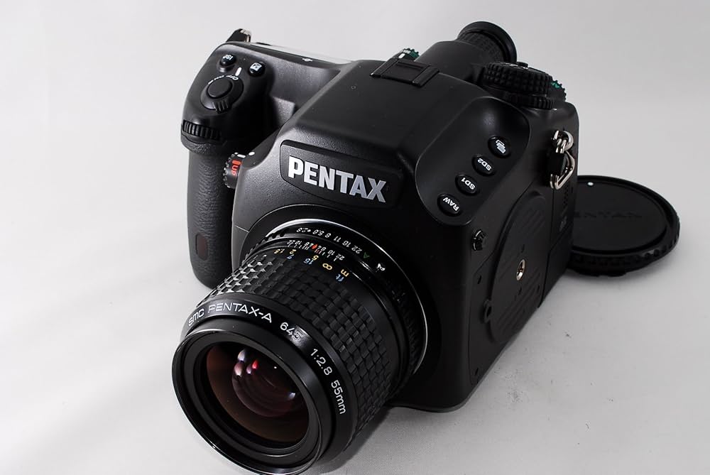 Amazon.co.jp: Pentax 17974 Medium Format DSLR Camera, 645D Body