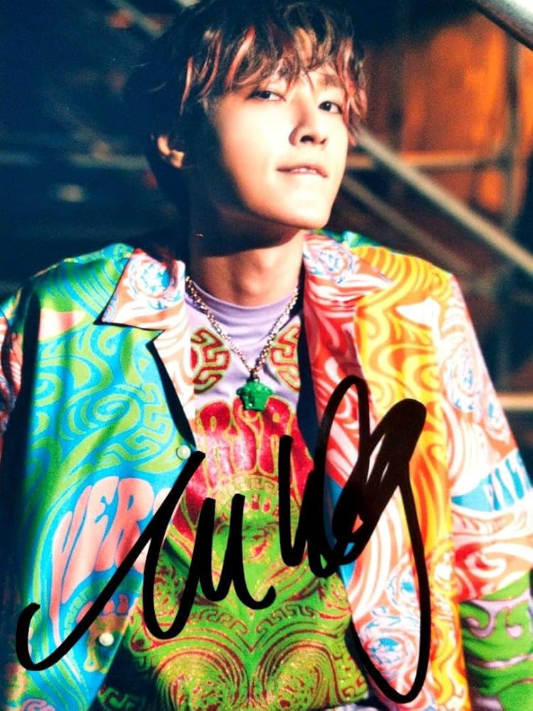 Amazon.co.jp: アーロン直筆サイン入り2Lサイズ写真…Aaron Yan…飛輪海