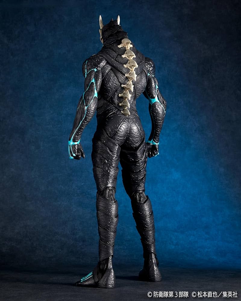 Amazon | 海洋堂 メガソフビ 怪獣8号 全高約500mm ノンスケール PVC製