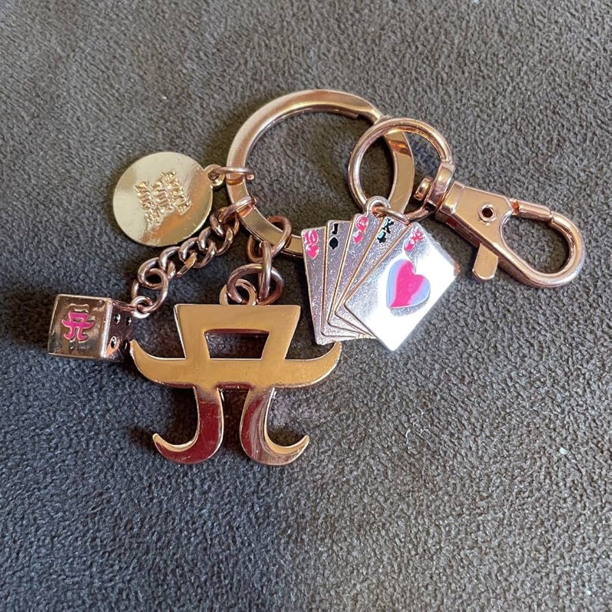 Amazon.co.jp: 浜崎あゆみ キーホルダー レア : おもちゃ