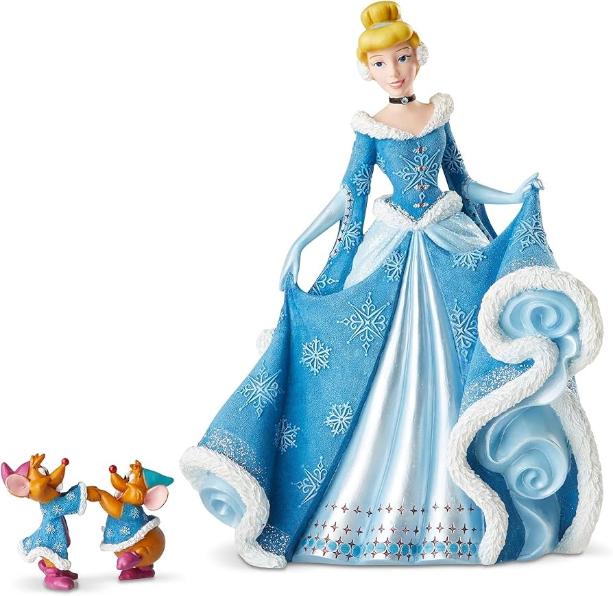 Amazon.com: Enesco Disney Showcase Couture de Force Holiday