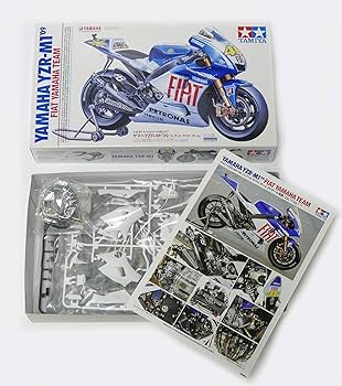 Amazon | タミヤ 1/12 オートバイシリーズ No.117 ヤマハ YZR-M1 2009
