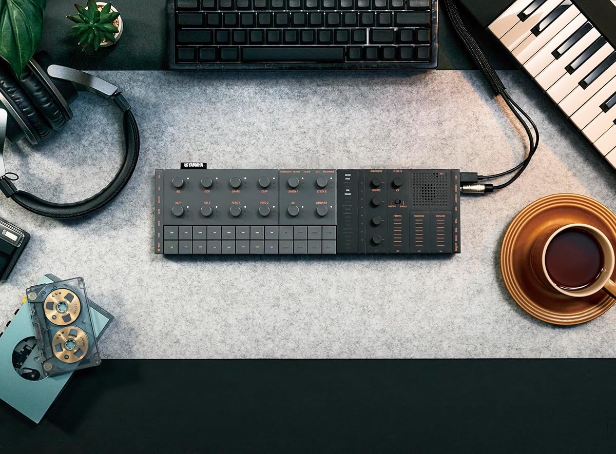 YAMAHA SEQTRAK - ドラムマシン、シンセサイザー、FXやシーケンサーを
