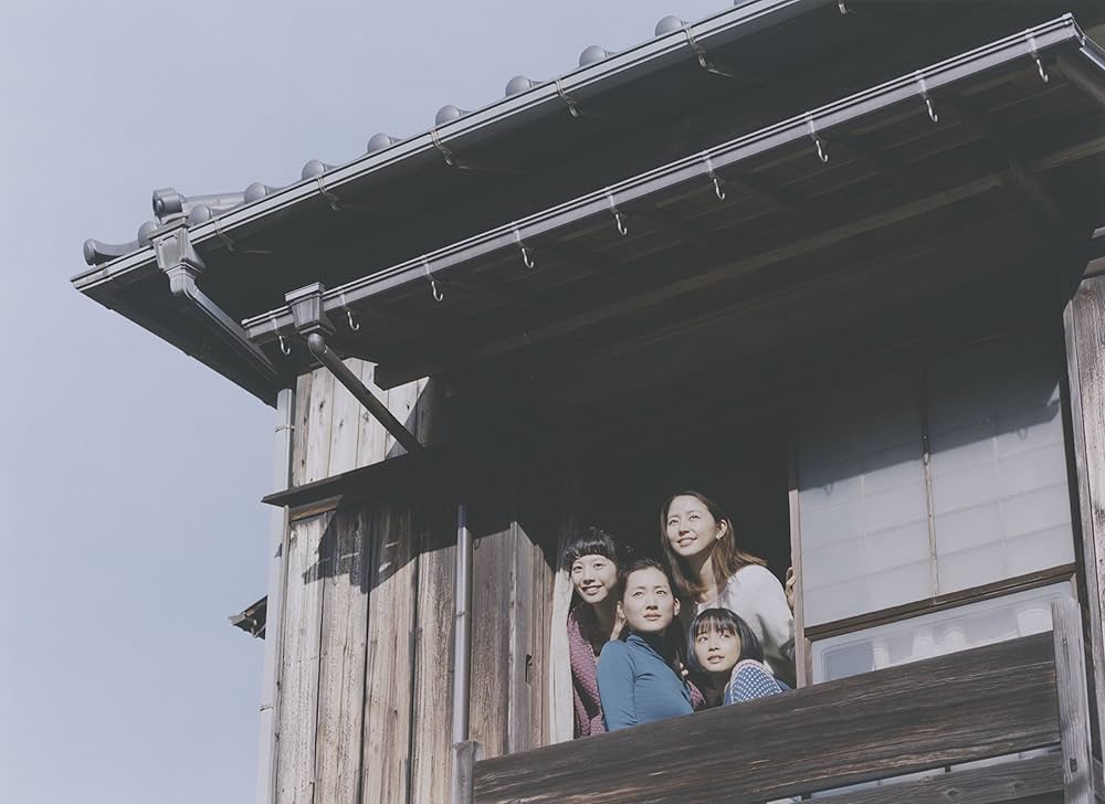 Amazon.co.jp: 写真集 「海街diary」 : 瀧本幹也, 寄稿：是枝裕和