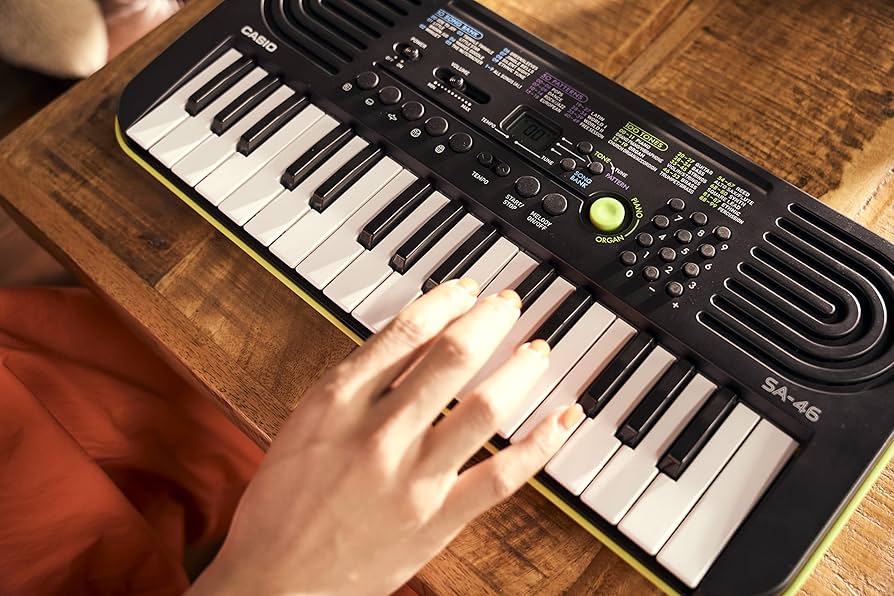 Amazon | カシオ(CASIO) ミニキーボード Casiotone SA-46 32ミニ鍵盤