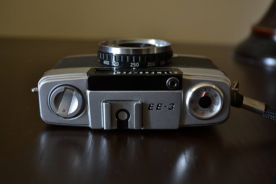 Amazon.com : Olympus Pen EE-3 Half Frame 35mm Camera With 28mm F