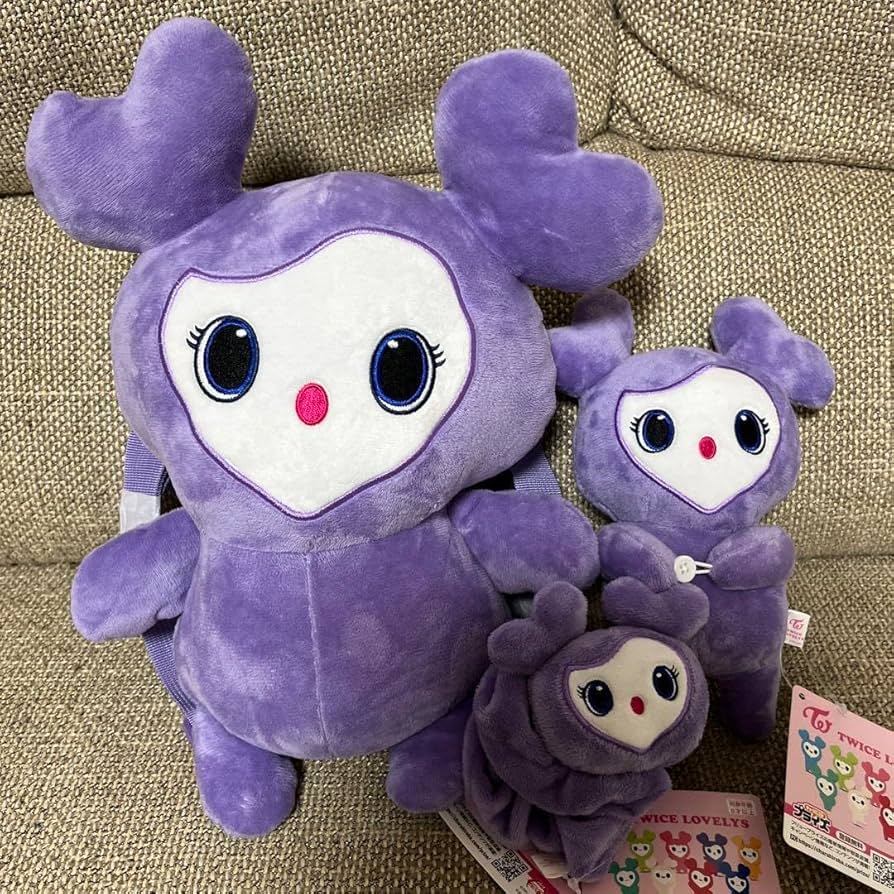 Amazon.co.jp: twice サナ リュック ぬいぐるみ シュシュ 3点セット