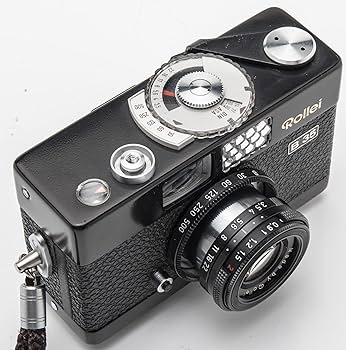 Rollei B35 camera - Carl Zeiss Triotar 3.5/40 Optik made in