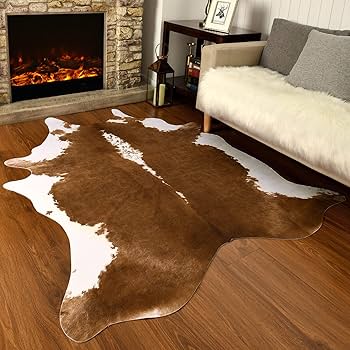 Amazon｜AROGAN プレミアム人工牛革ラグ 4.6 x 5.2フィート、頑丈で