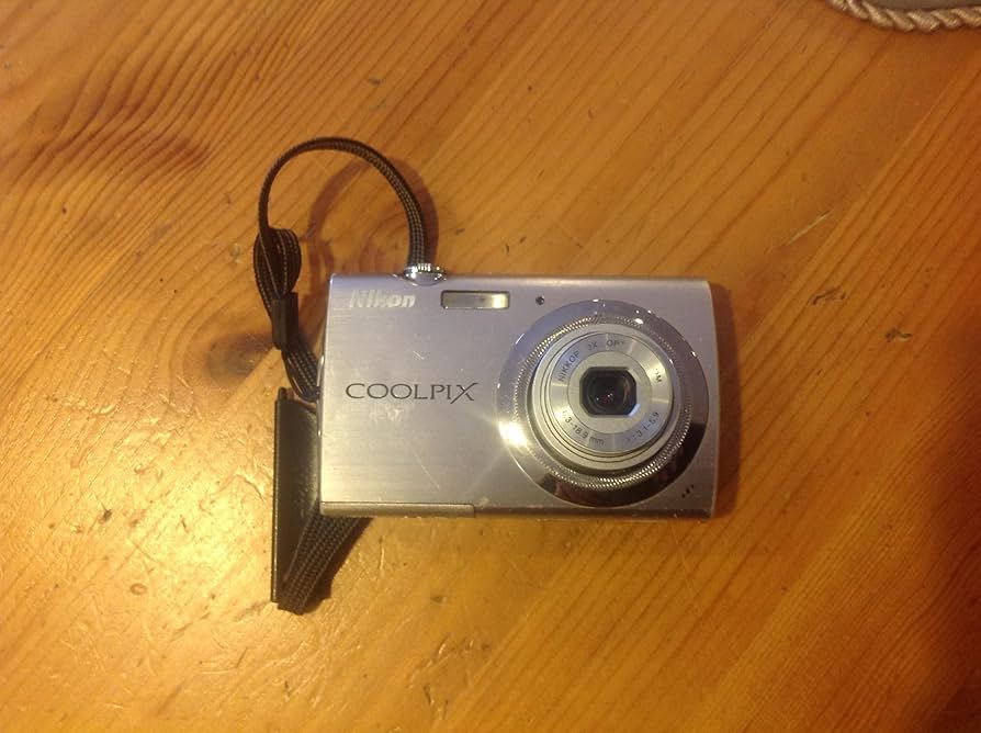 Amazon.com : Nikon Coolpix S230 10MP Digital Camera with 3x