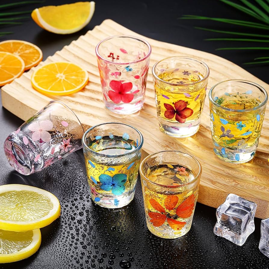 Amazon.co.jp: Singhoow 6個 2.5オンス かわいいショットグラス 本物の