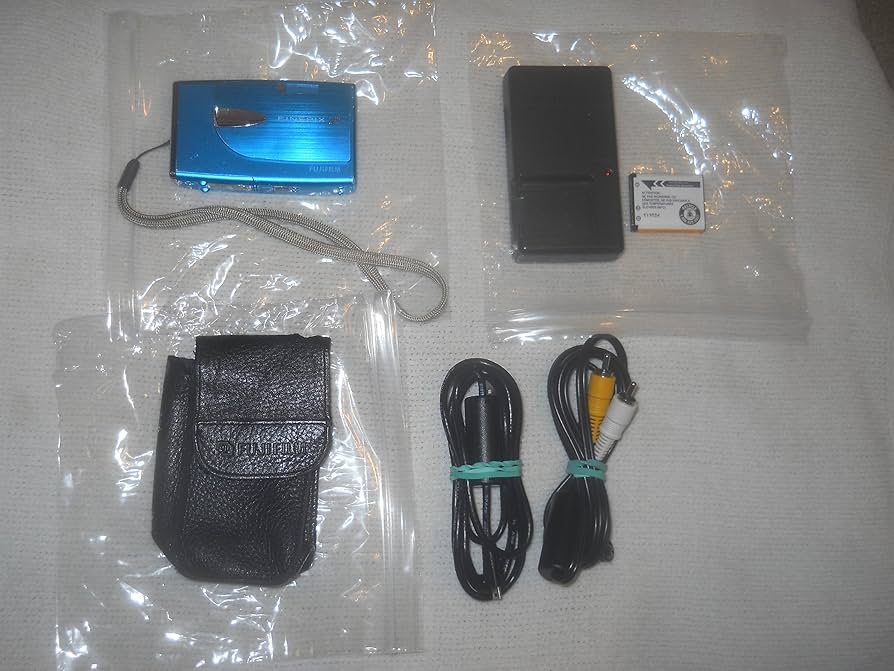 Amazon.com : Fujifilm Finepix Z20fd 10MP Digital Camera with 3x