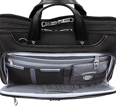 Amazon | Travelpro ブリーフケース, ブラック(Shadow Black), One