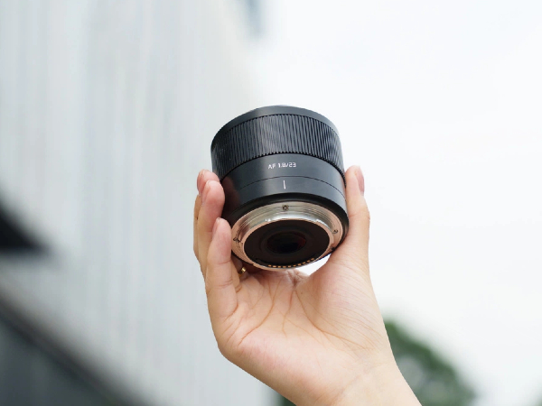 Amazon.co.jp: TTArtisan AF 23mm F1.8 Eマウント APS-C 単焦点レンズ