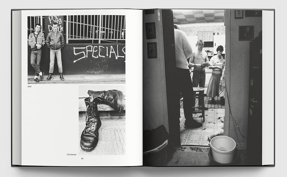 Skins: Gavin Watson (ACC Collector's Editions) : Watson, Gavin