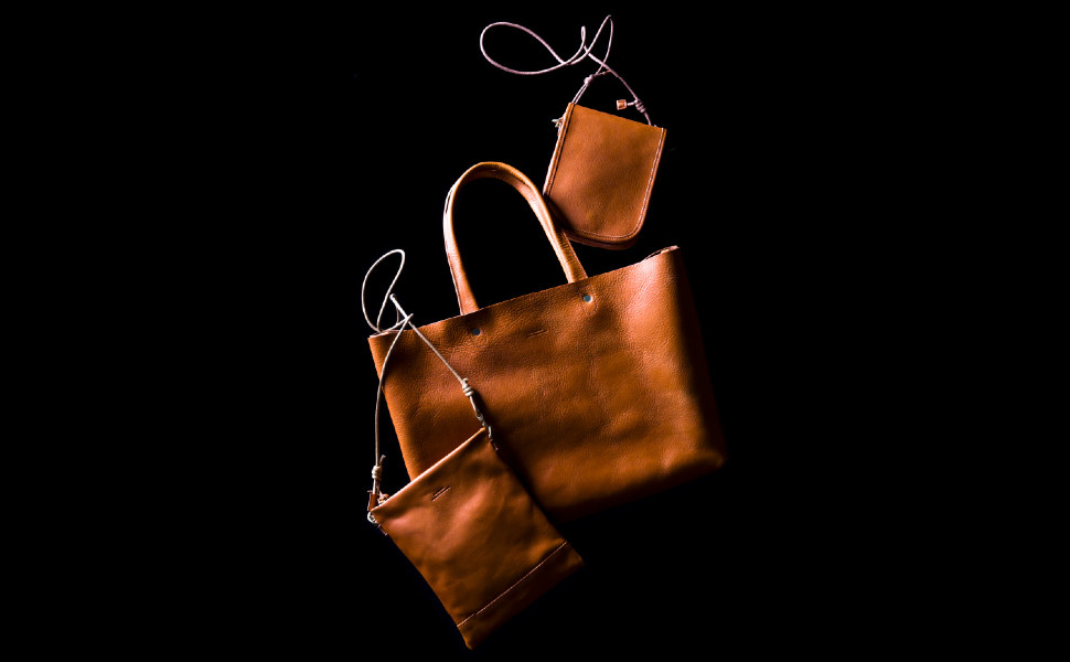 Amazon | [ビームス] の百名品 レザー・バック SLOW/別注 Flap