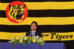 ニュース - チーム - 藤川球児選手が引退会見｜阪神タイガース 公式サイト