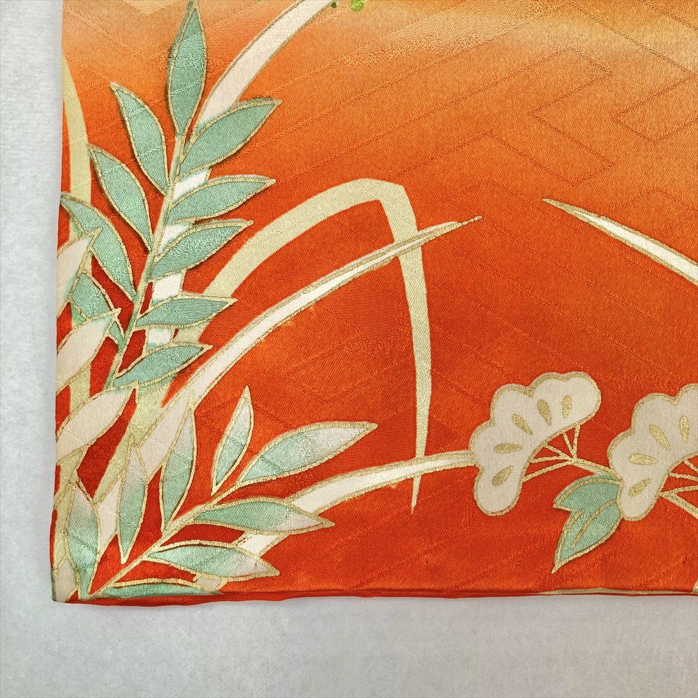 中古）振袖 オレンジ フォーマル 金駒刺繍 地紋織り ぼかし染め 牡丹
