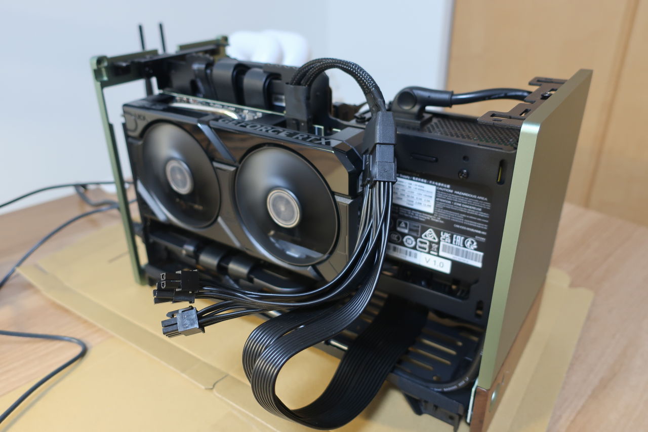 コンパクトでデザイン重視(でもそこそこ高性能)な自作PCを組んでみた(1