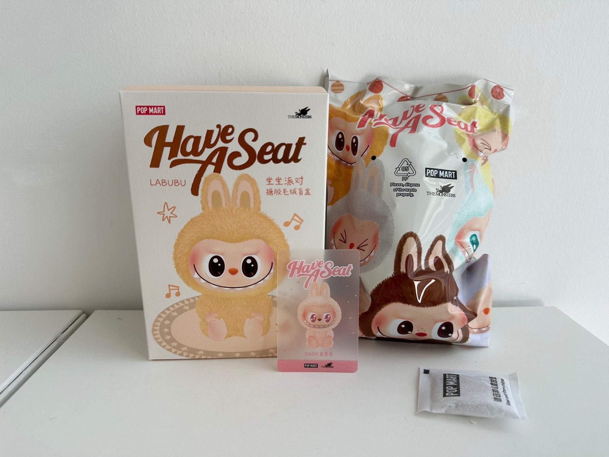 DADA - LABUBU The Monsters Macaron Have a seat limited 2nd