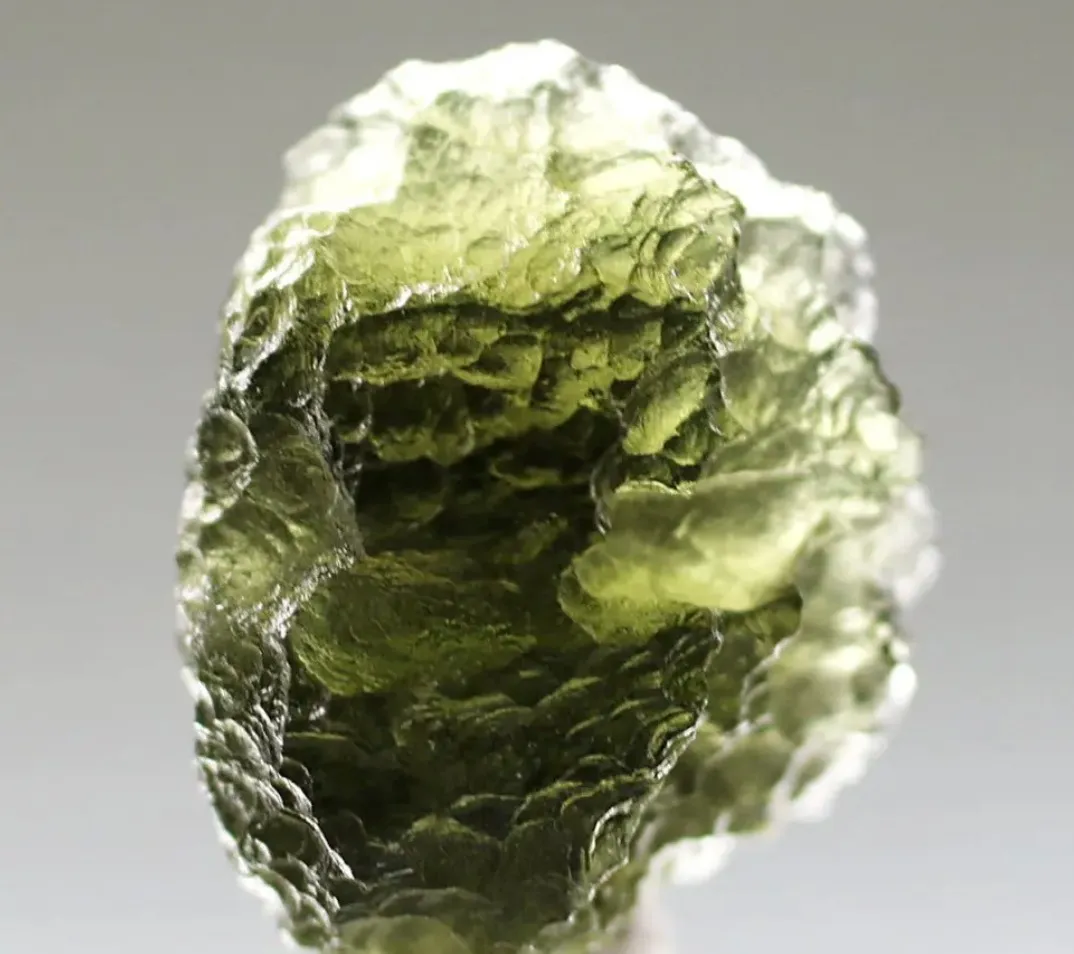 モルダバイト | ブログ | 伊丹の鉱物カフェなら鉱物＆カフェMineral Muru