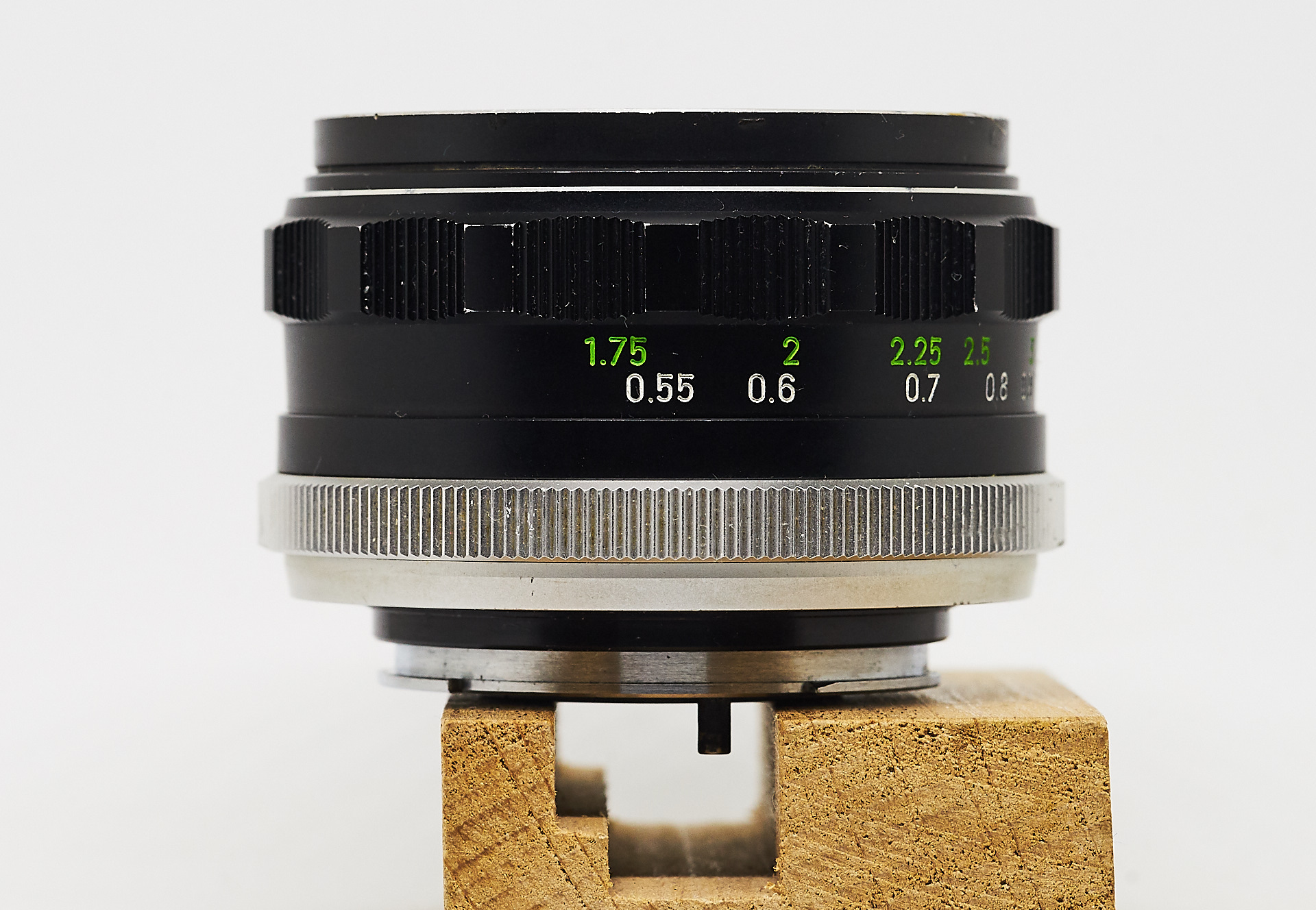 Minolta MC Rokkor PF 55mm 1:1.7 tests and review - Lens QA Works