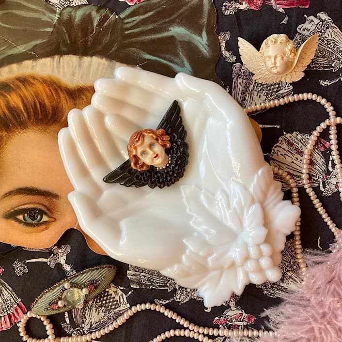 021 WESTMORELAND ホワイトミルクガラス オープンハンドトレイ