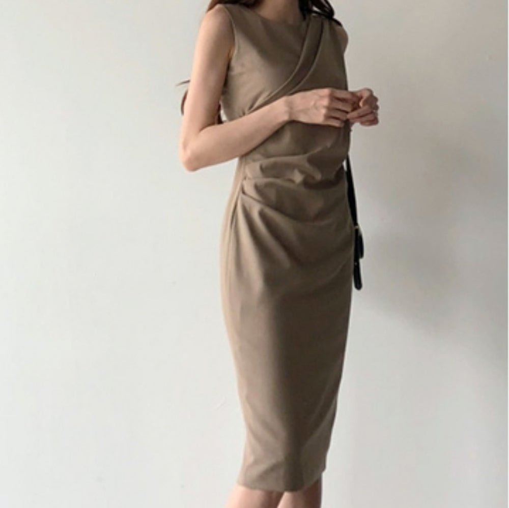 ノースリーブドレープ膝丈ワンピース｜オフィスカジュアル レディース