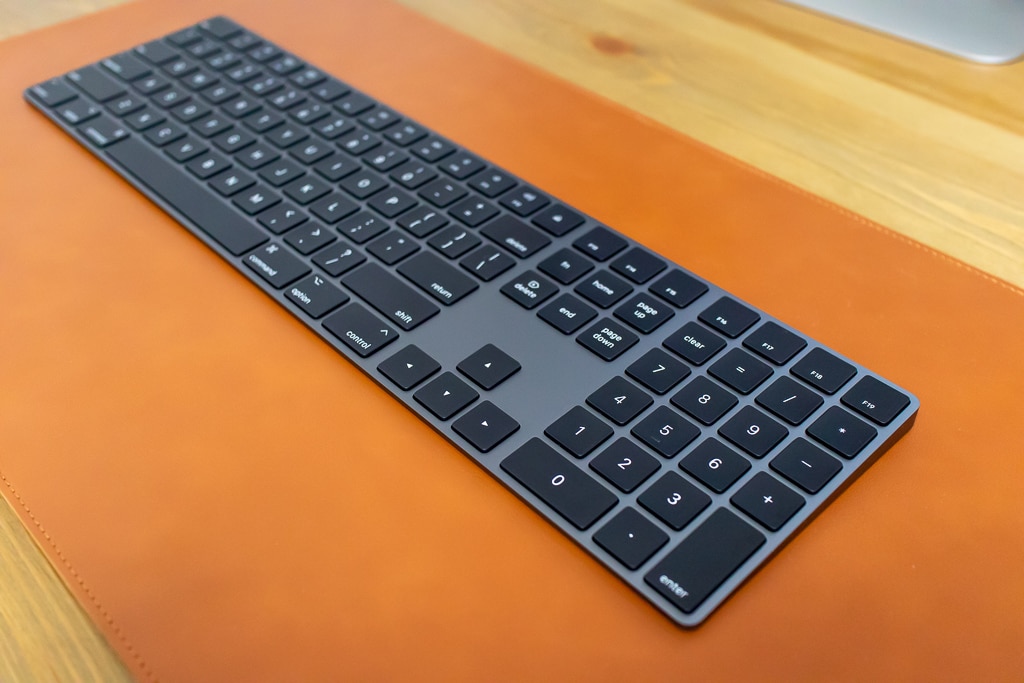 Magic Keyboard スペースグレイレビュー：カッコよすぎなダークカラー