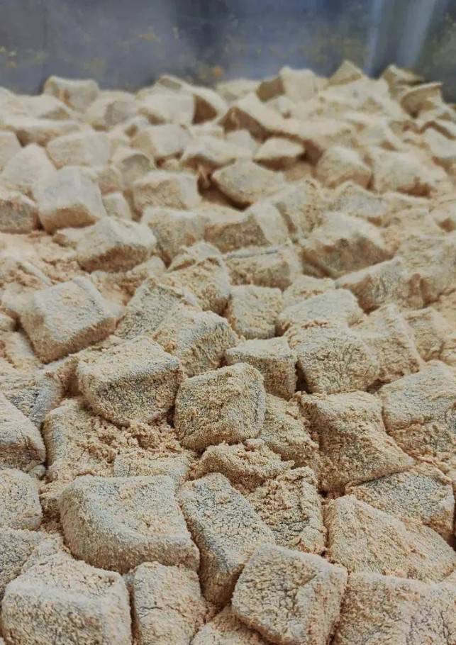 とろける極上わらび餅｜三浦菓子店～松山 北条 マカロン