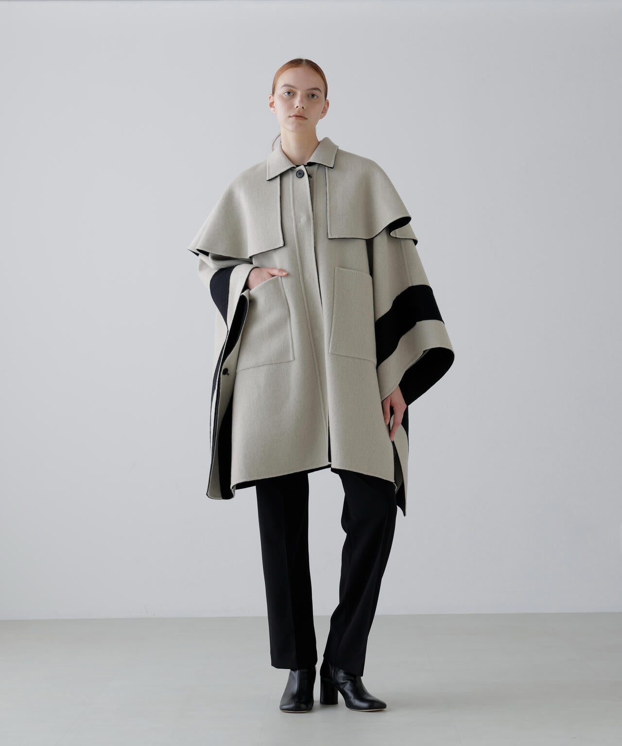 Ca混2TONEリバーケープコート | ADORE（アドーア） ｜【公式