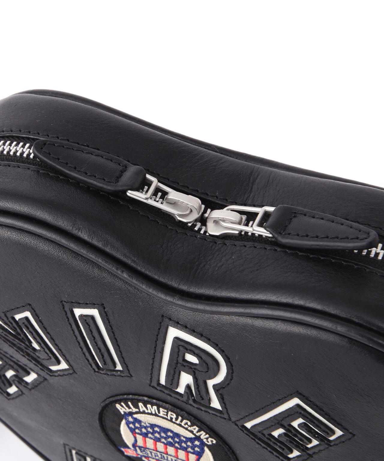 直営店限定》VARSITY HEART CHAIN BAG/バーシティーハートチェーン