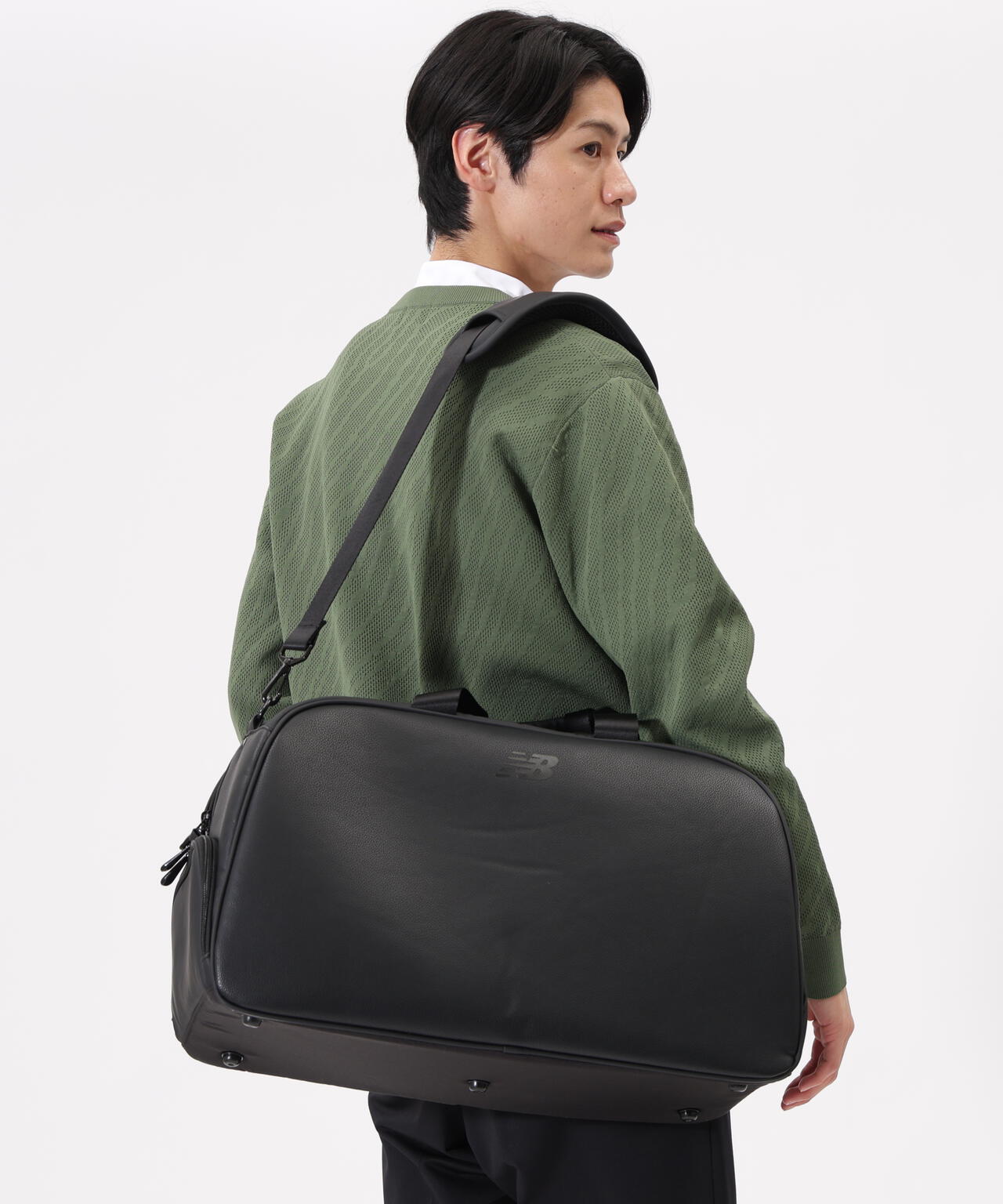 シューズインポケット付き ボストンバッグ (UNISEX) | new balance