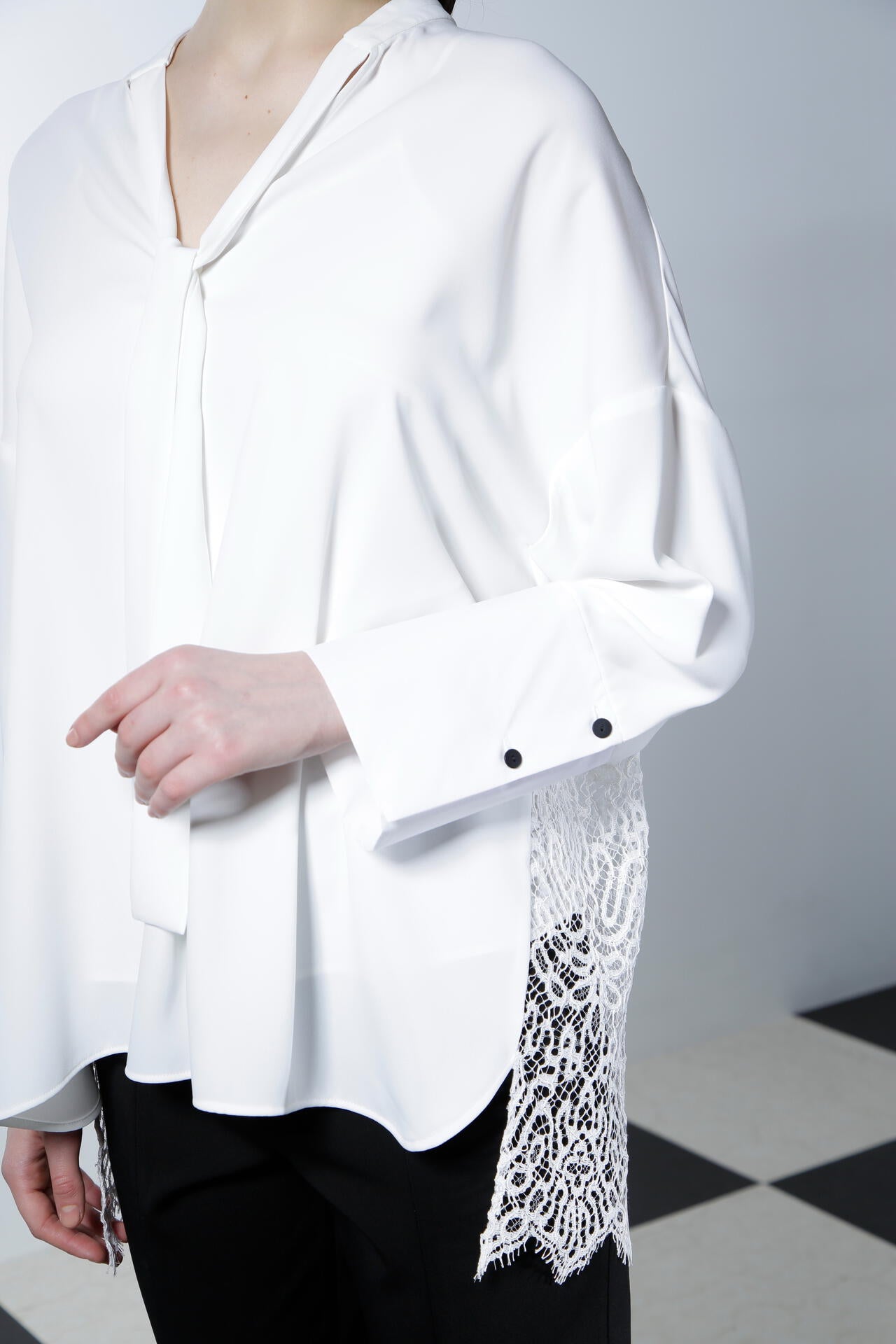 バックレースシャツ_ | Alunc（アルン） ｜【公式】通販mix.tokyo