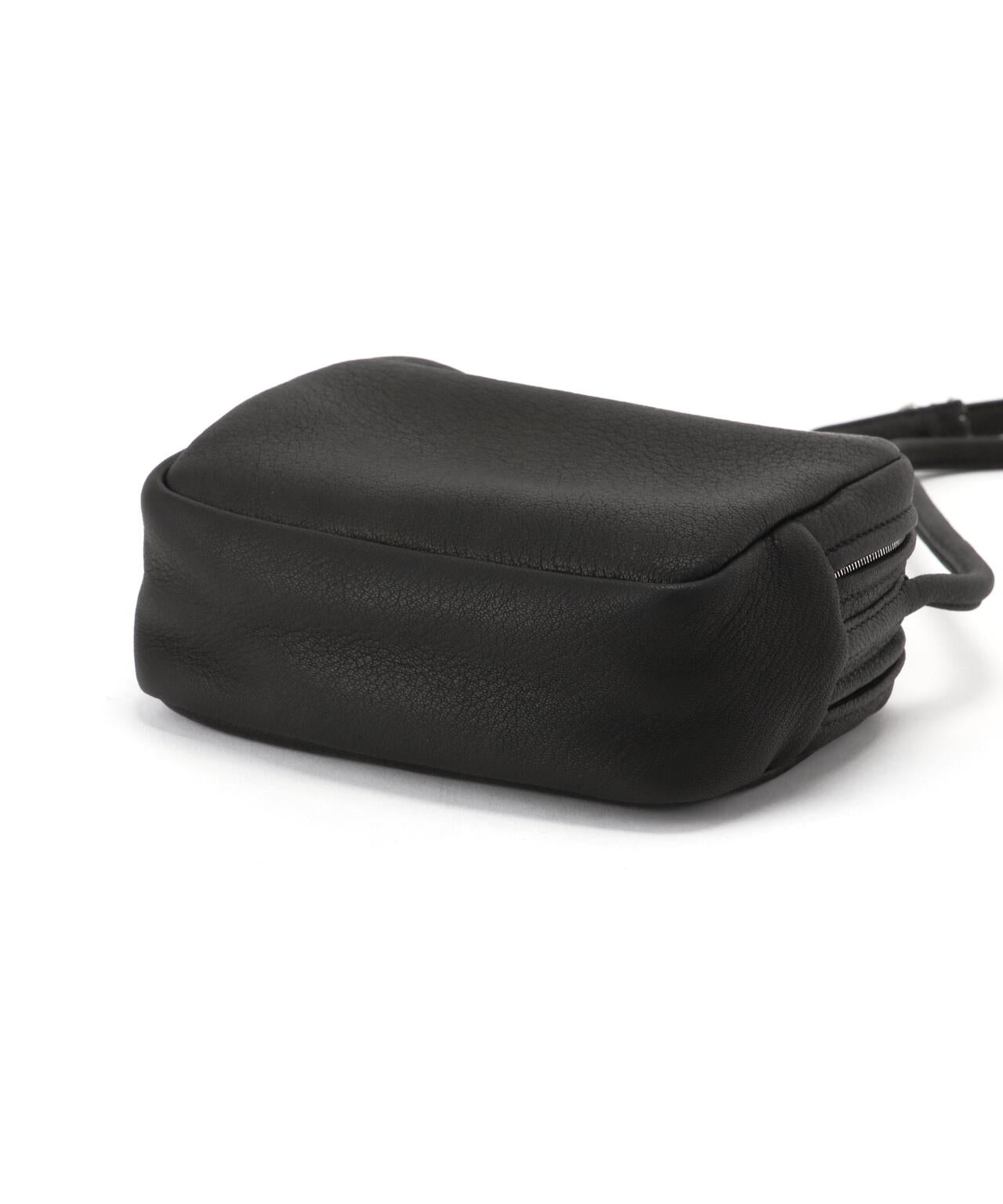 Aeta / SQUARE SHOULDER | THE LIBRARY（ザ ライブラリー） ｜【公式