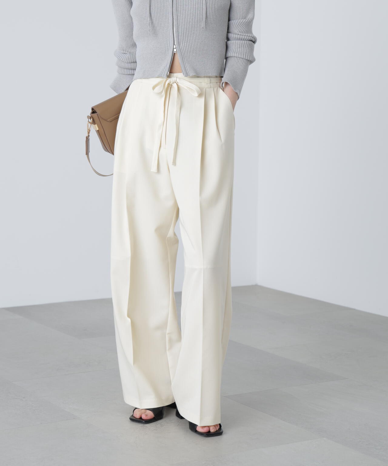 新品•未使用品 エムズグレーシー リボン付きワイドパンツ ベージュ