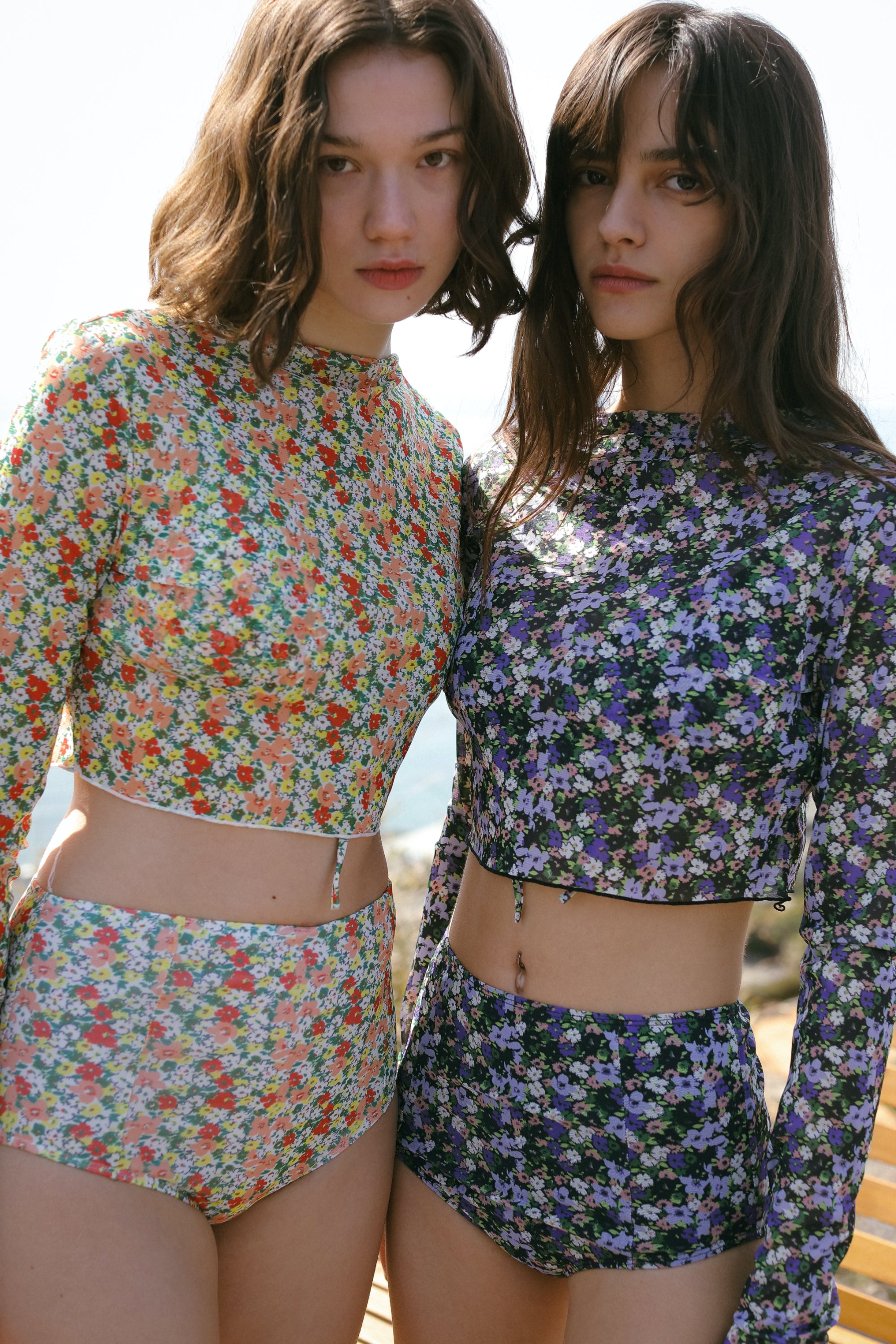 Sheer Cloth クロップド丈ラッシュガード | MIZUASOBI 公式