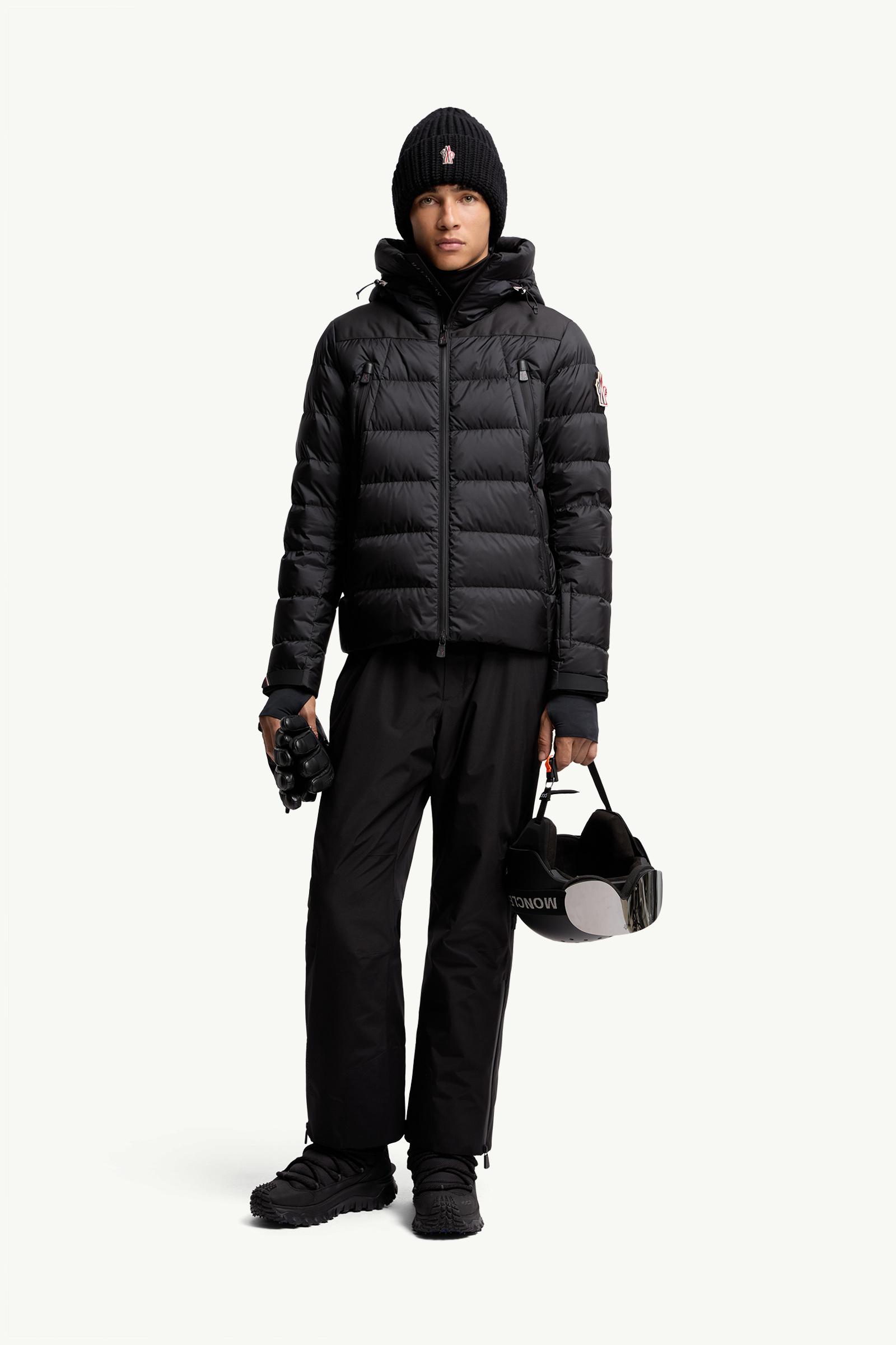 Black Camurac Hooded Short Down Jacket - Skiwear for Men | Moncler US