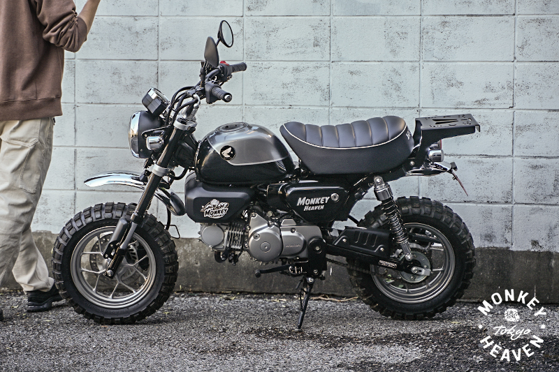 キャンプにも最適！モンキー125に15kg積載リアキャリア取り付け【R
