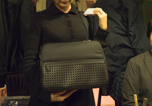 ひらくPCバッグnanoは ミラーレス時代のとれるカメラバッグかもしれ