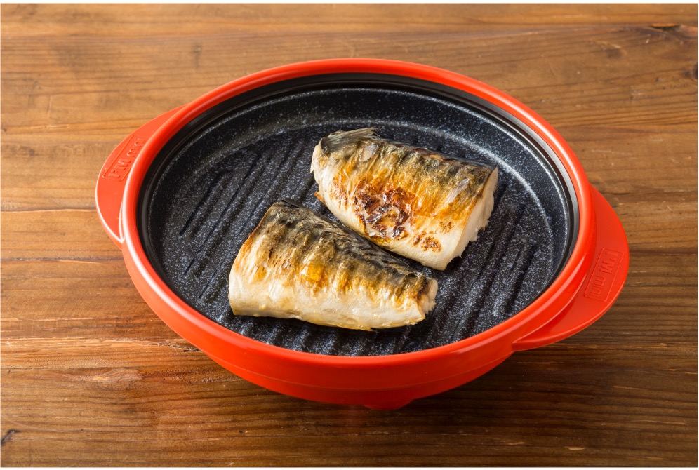 世界累計500万台出荷突破】電子レンジなのに直火で焼いたよう!? 自炊が