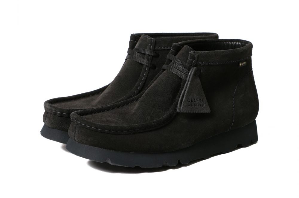 今度はネイビーだ】BEAMSが人気再燃中のクラークスに全天候型