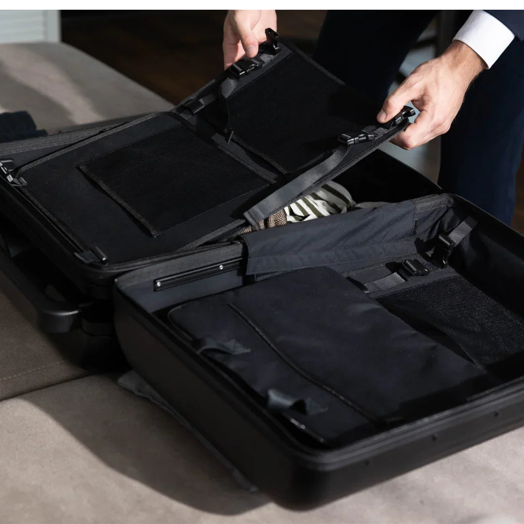 VELO Hyper X Prime｜機内持込から大容量へ。3段階に変形する次世代