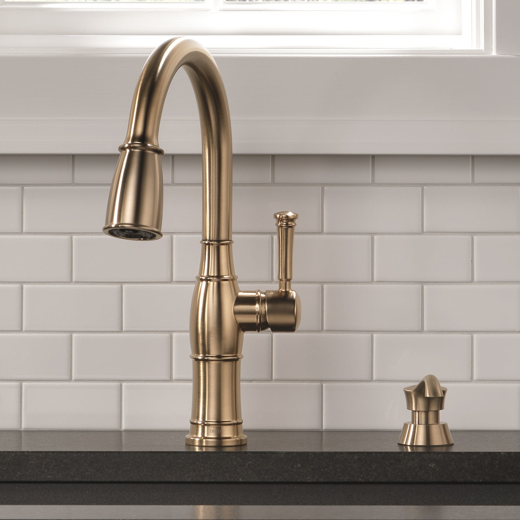Delta Valdosta Champagne Bronze Single Handle Pull-down Kitchen