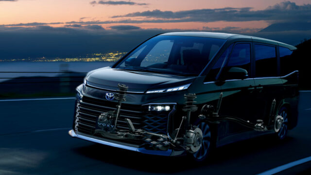 ヴォクシーの煌めき2とは？シリーズごとの違いや基本スペック、新車