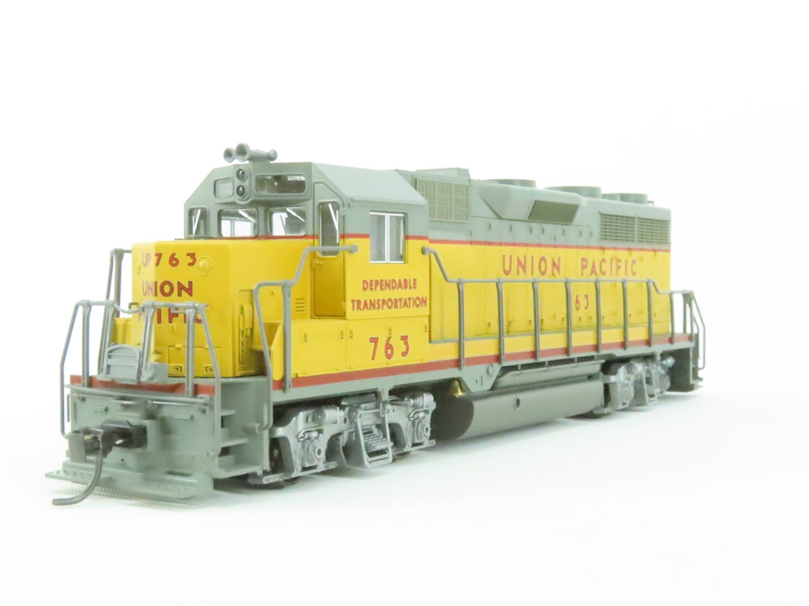 HO Scale KATO 37-02E UP Union Pacific EMD GP35 Ph. 1a Diesel