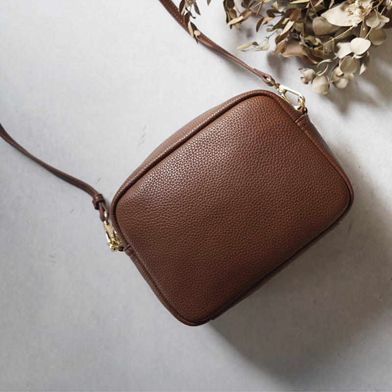 ショルダーベルト2本付きコンパクトショルダーバッグ – LASIEM