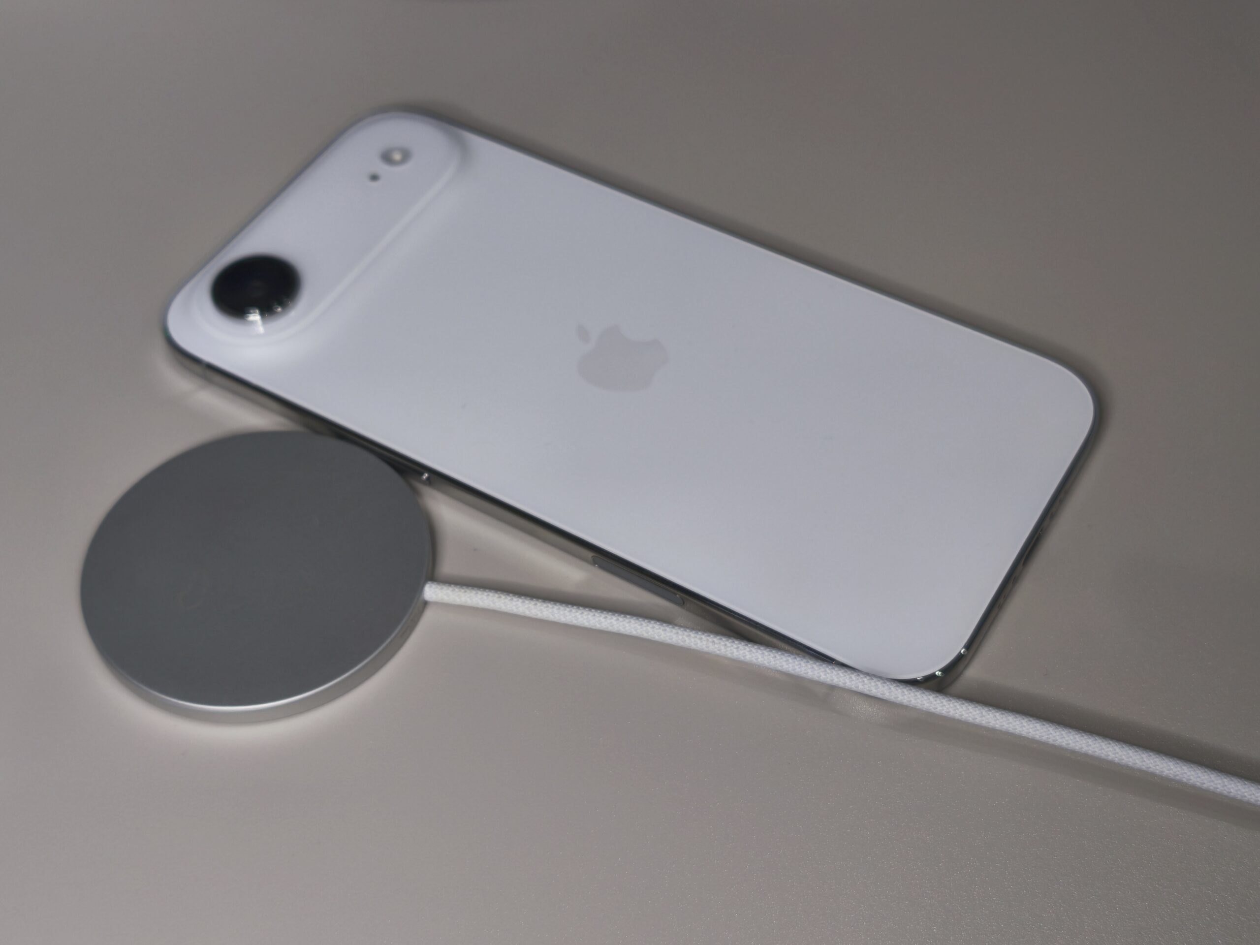 速報】iPhone Airの充電性能 | MOTTERU (モッテル)